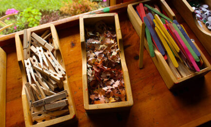 Loose parts for art in an ECE program