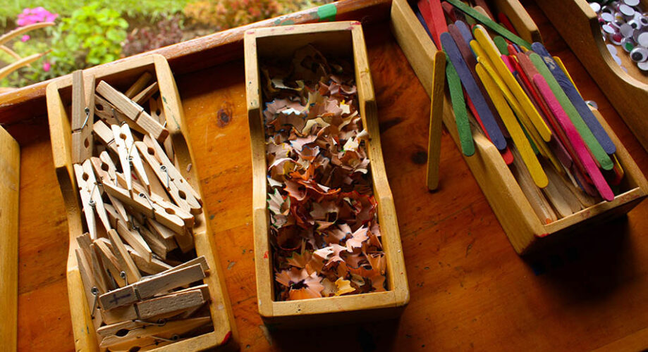 Loose parts for art in an ECE program